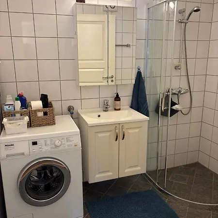 Daire Koselig Liten Naer Skog, Og Occ -