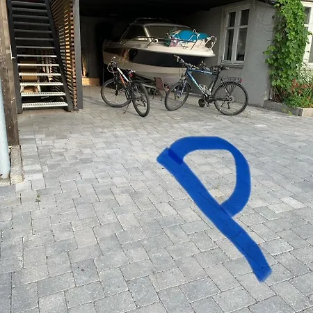 Koselig Liten Naer Skog, Og Occ -