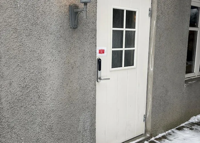 아파트 Koselig Liten Naer Skog, Og Occ - *